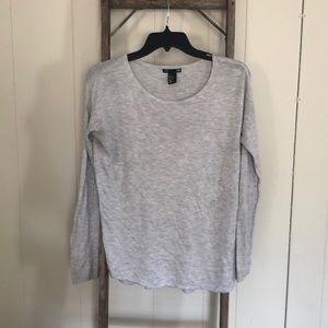 H&M LIGHTWEIGHT GREY SWEATER SIZE XS